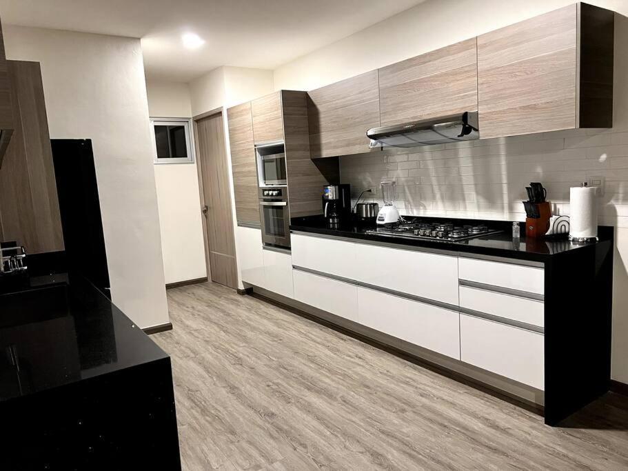 Luxury 3Br Apartment W Pool, Spa & Stunning Views بويبلا المظهر الخارجي الصورة